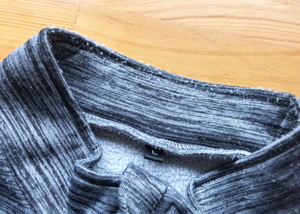 冬のガーデニングにおすすめの服、ワークマンのストレッチマイクロフリースハーフジップ