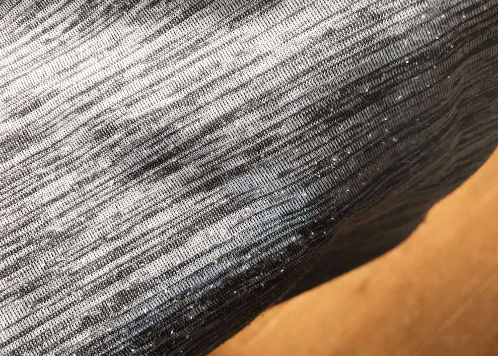 冬のガーデニングにおすすめの服、ワークマンのストレッチマイクロフリースハーフジップ