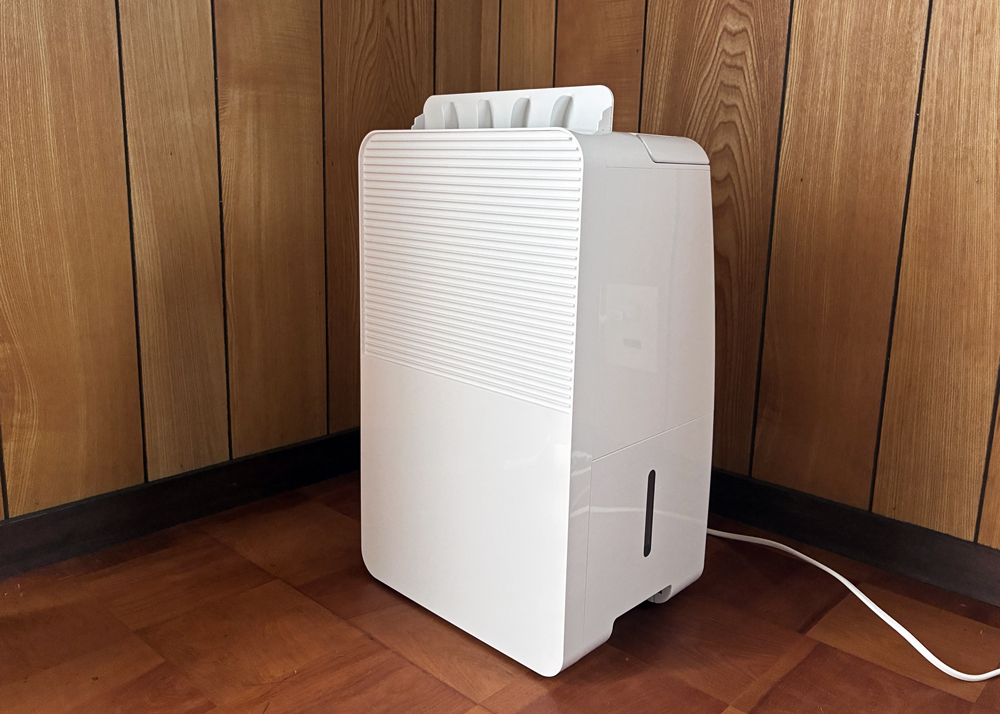 アイリスオーヤマの除湿器IJC-R65